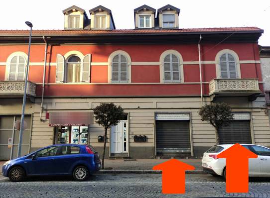 negozio in vendita a Vercelli in zona Corso Prestinari