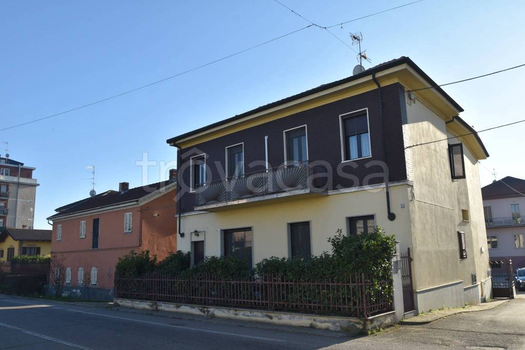 appartamento in vendita a Vercelli in zona Cappuccini