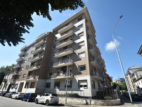 appartamento in vendita a Vercelli in zona Centro Città