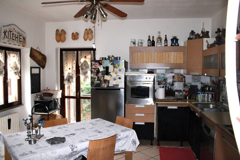 appartamento in vendita a Vercelli in zona Cappuccini
