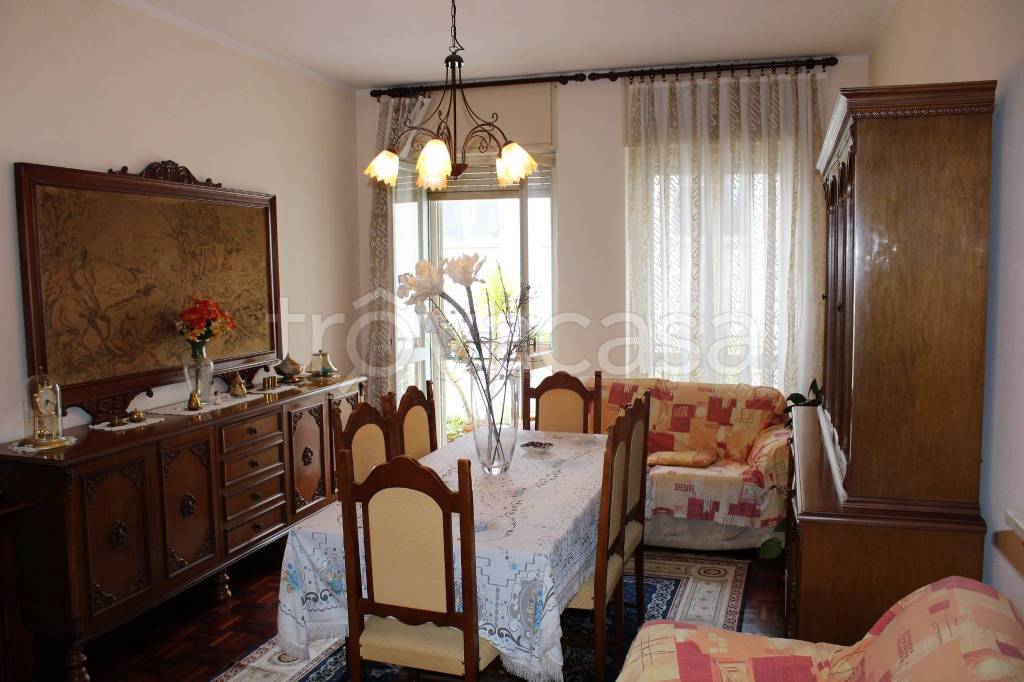 appartamento in vendita a Vercelli in zona Centro Città