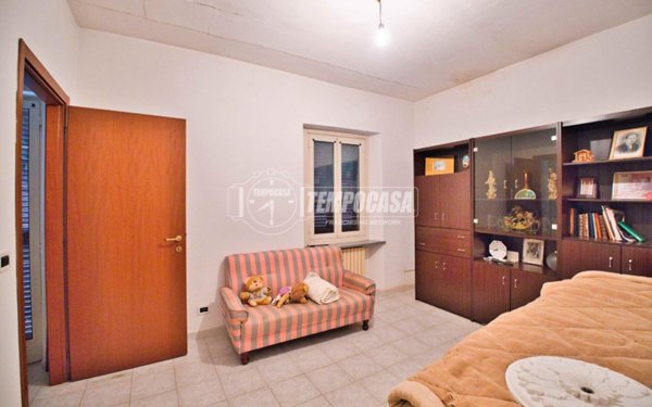 casa indipendente in vendita a Vercelli in zona Cappuccini