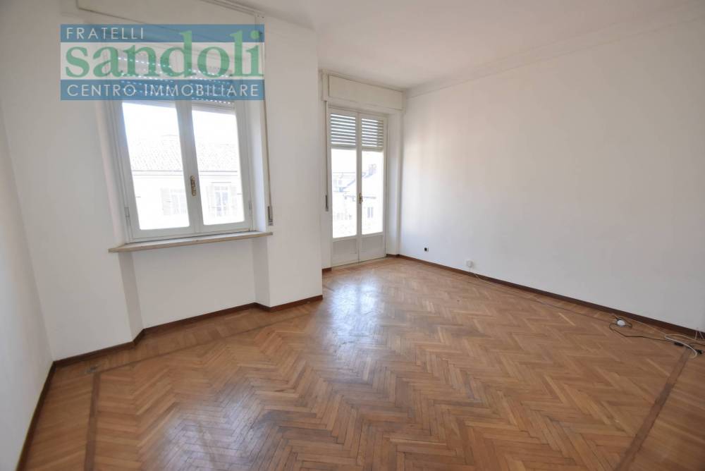 appartamento in vendita a Vercelli in zona Centro Città