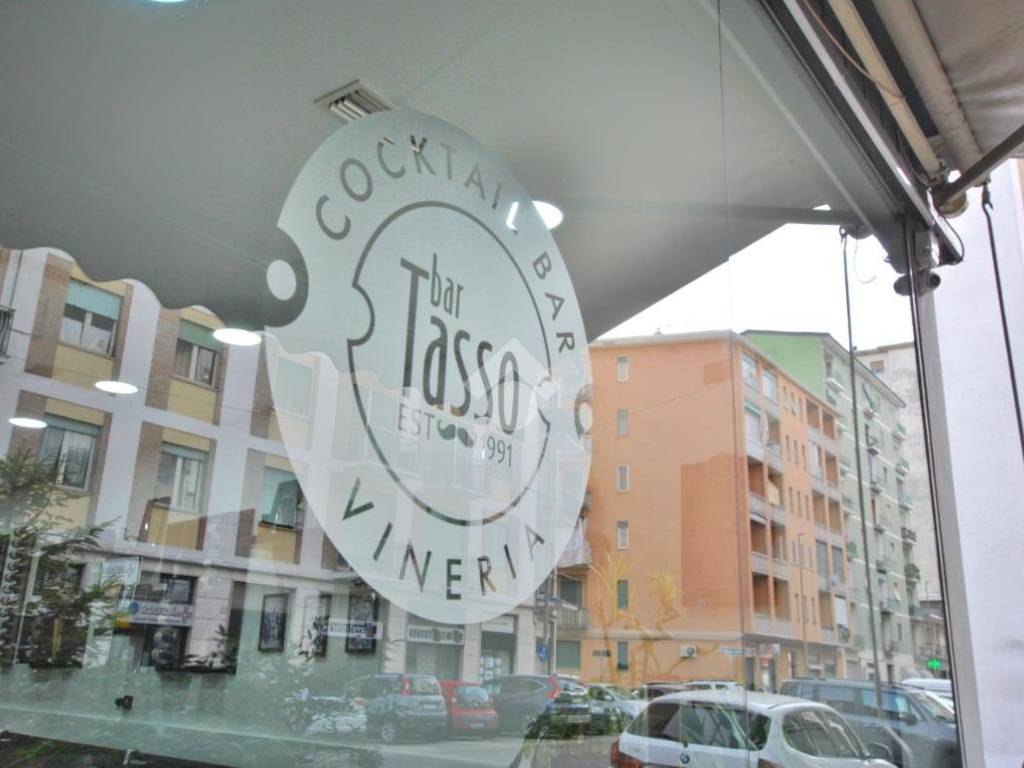 negozio in vendita a Vercelli in zona Ospedale