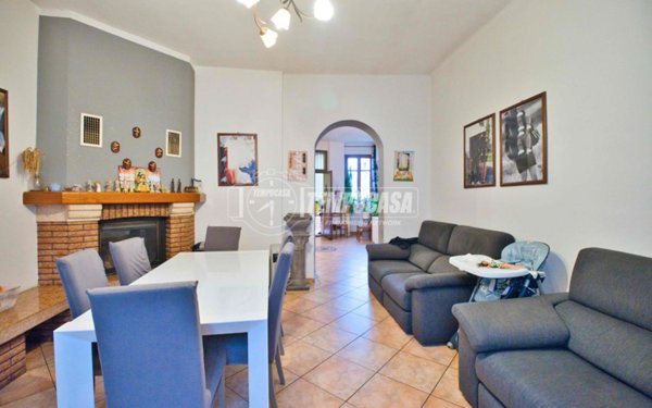 appartamento in vendita a Vercelli in zona Centro Città