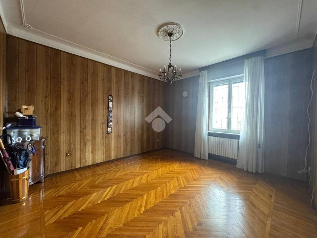 appartamento in vendita a Vercelli in zona Centro Città