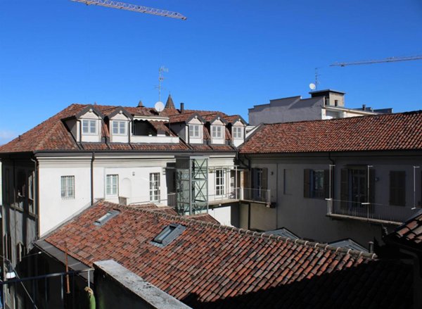 appartamento in vendita a Vercelli in zona Centro Città