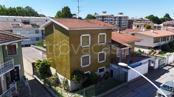 casa indipendente in vendita a Vercelli