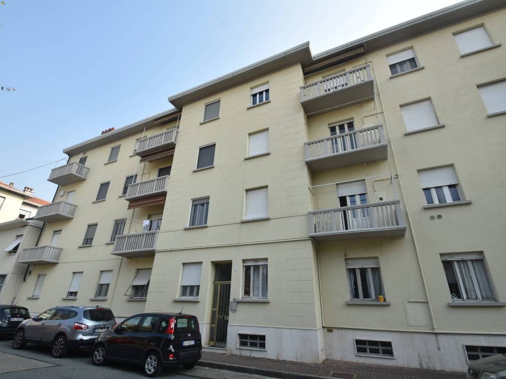 appartamento in vendita a Vercelli in zona Ospedale