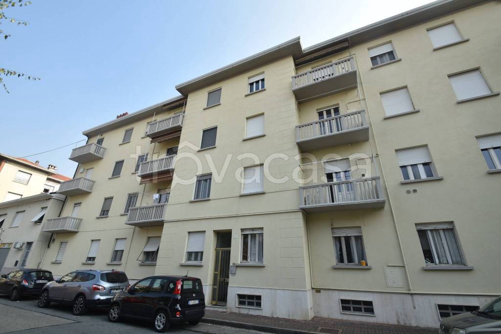 appartamento in vendita a Vercelli in zona Ospedale