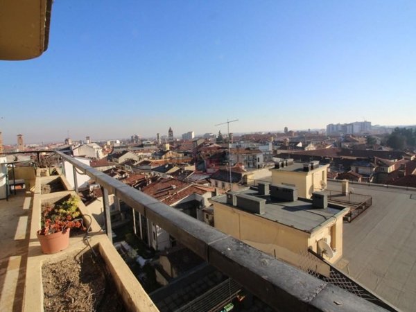 appartamento in vendita a Vercelli in zona Centro Città