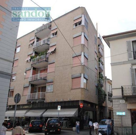 appartamento in vendita a Vercelli in zona Centro Città
