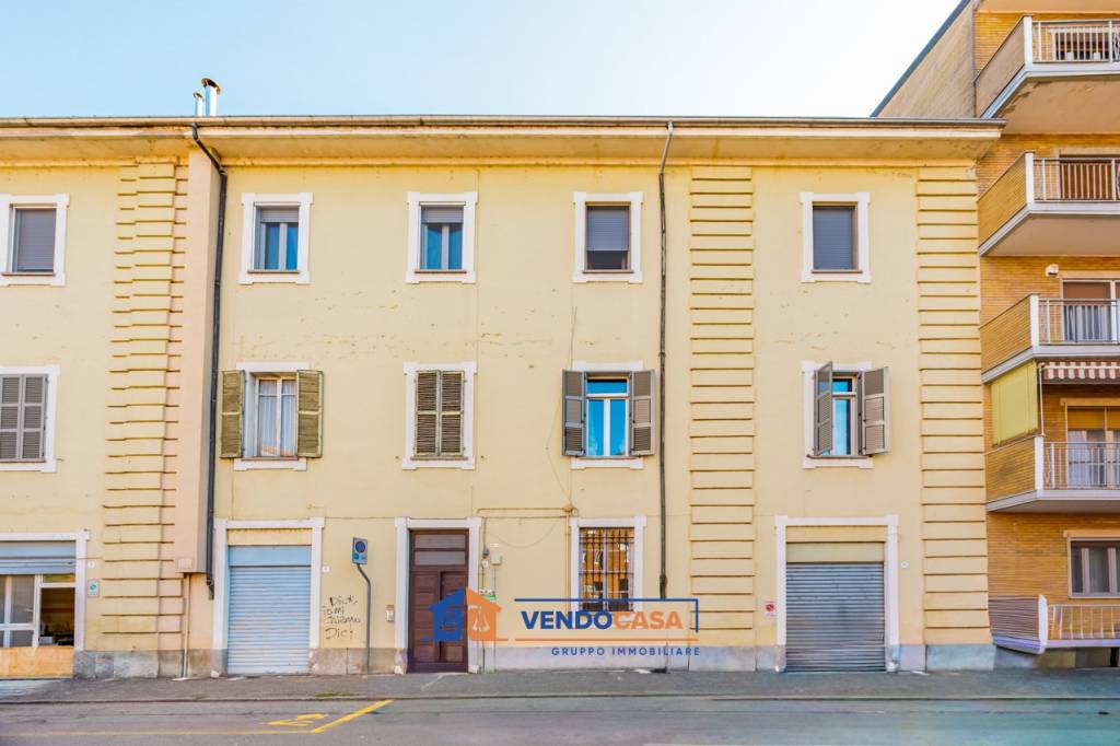 appartamento in vendita a Vercelli in zona Via Massaua