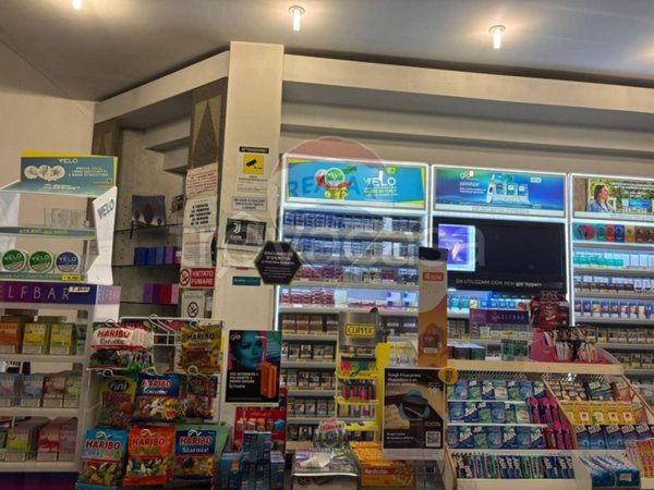 negozio in vendita a Vercelli