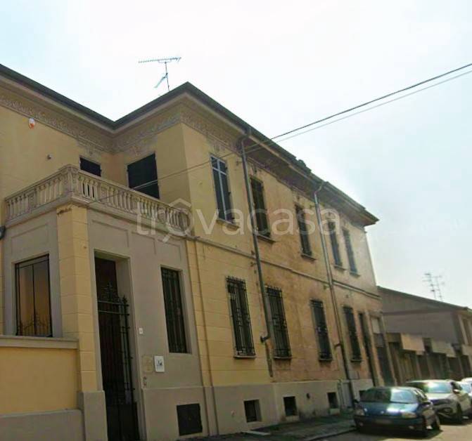 casa indipendente in vendita a Vercelli