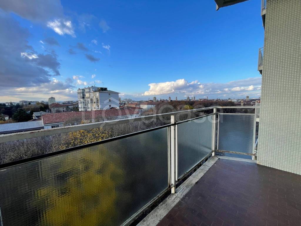 appartamento in vendita a Vercelli in zona Centro Città