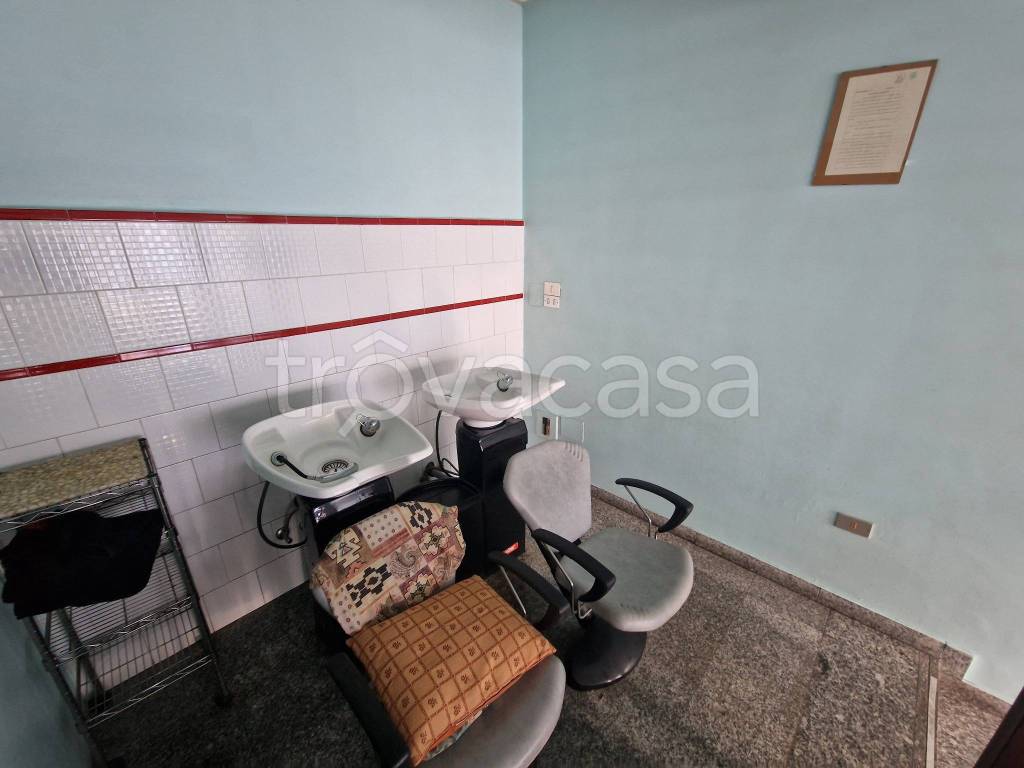 negozio in vendita a Vercelli in zona Corso Prestinari
