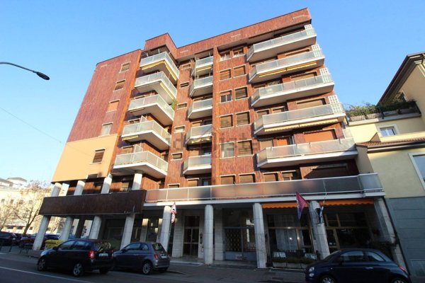 ufficio in vendita a Vercelli in zona Centro Città