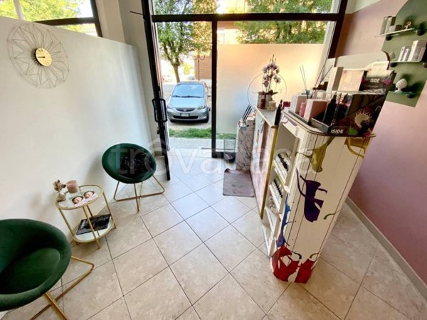 negozio in vendita a Vercelli