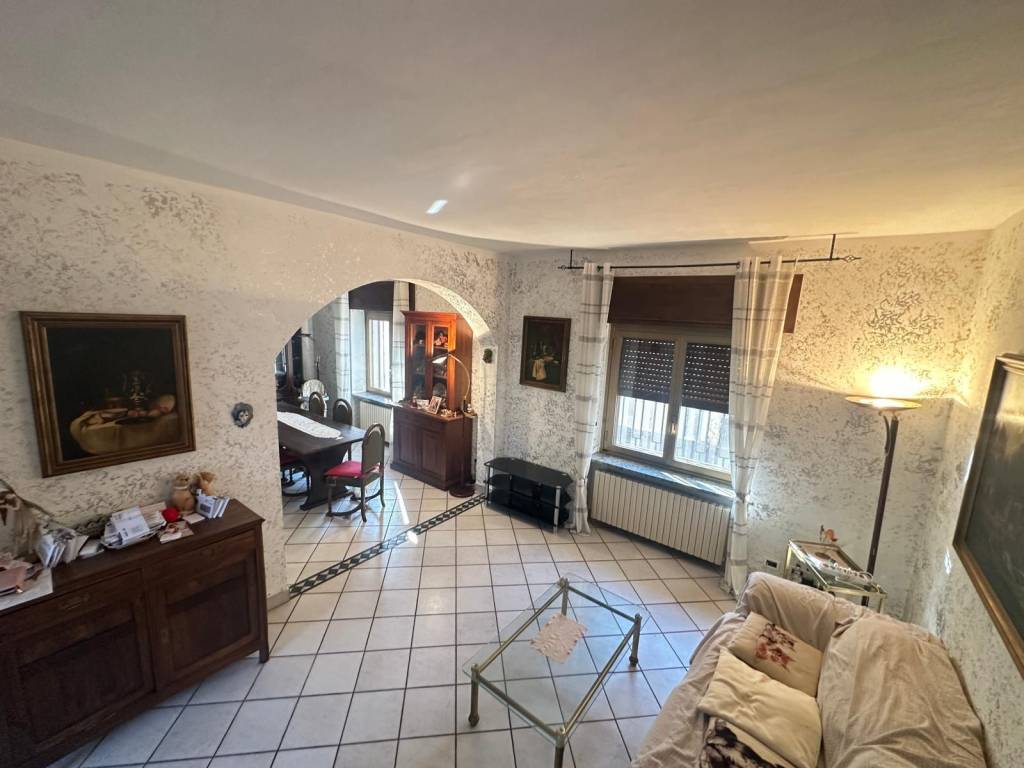 casa indipendente in vendita a Vercelli in zona Cappuccini