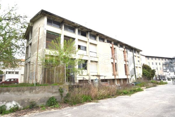 casa indipendente in vendita a Vercelli