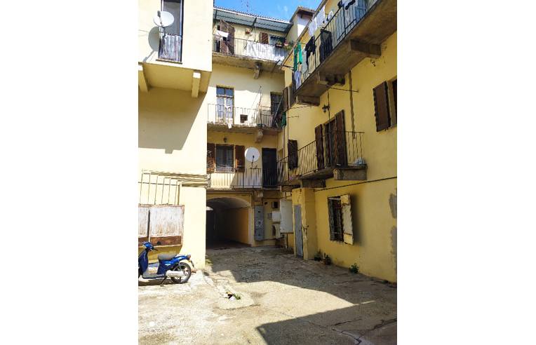 appartamento in vendita a Vercelli in zona Centro Città