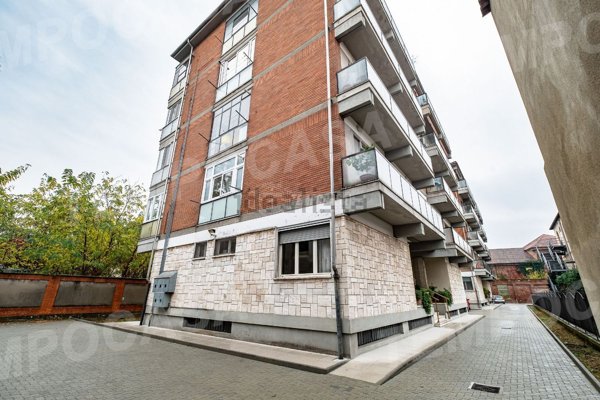 appartamento in vendita a Vercelli in zona Via Massaua