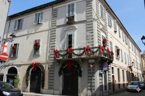 appartamento in vendita a Vercelli in zona Centro Città