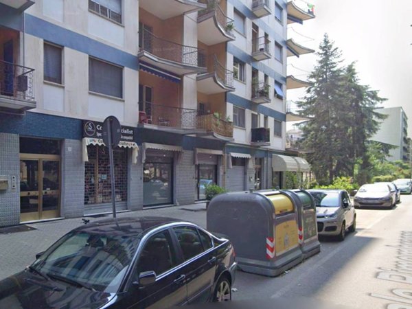 negozio in vendita a Vercelli