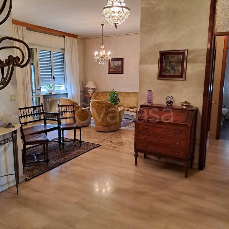 appartamento in vendita a Vercelli in zona Ospedale