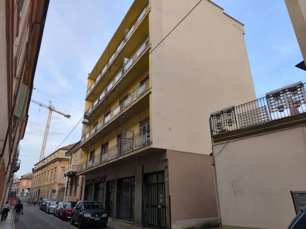 appartamento in vendita a Vercelli in zona Centro Città