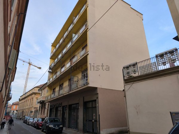 appartamento in vendita a Vercelli in zona Centro Città