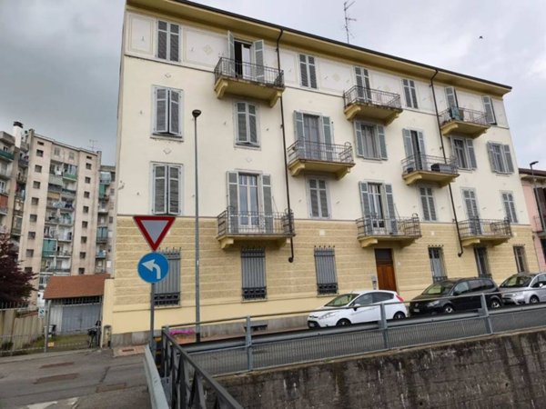 appartamento in vendita a Vercelli in zona Via Monviso