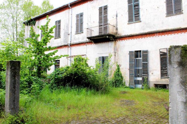 casa indipendente in vendita a Vercelli in zona Zona Belvedere