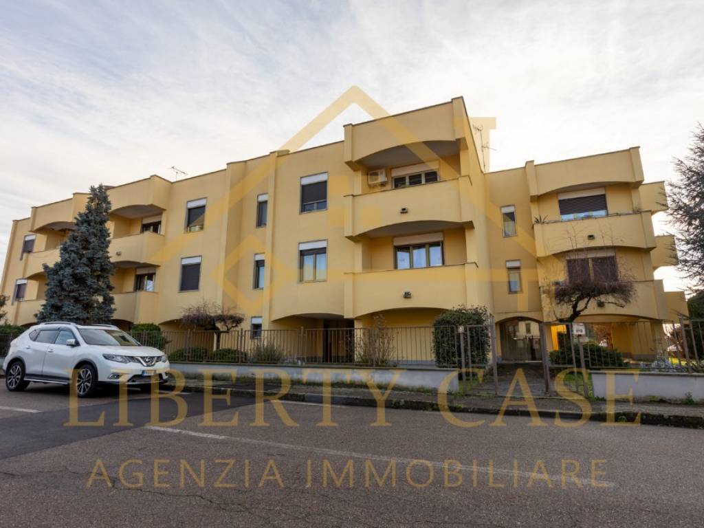 appartamento in vendita a Vercelli in zona Cappuccini