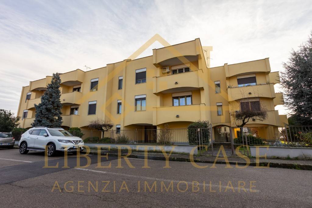 appartamento in vendita a Vercelli in zona Cappuccini