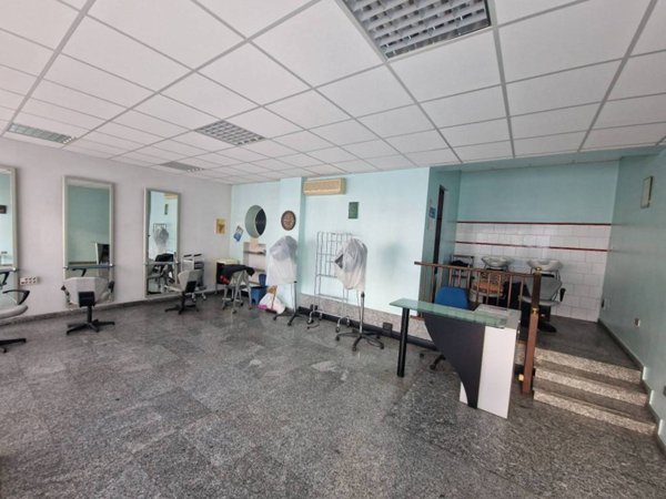 negozio in vendita a Vercelli in zona Corso Prestinari