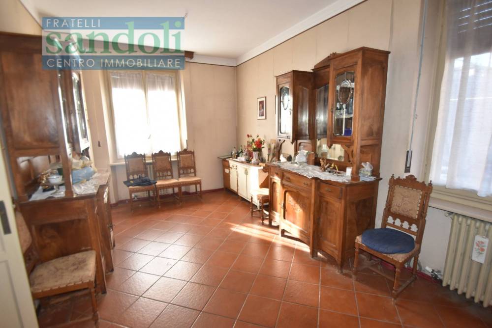 appartamento in vendita a Vercelli in zona Corso Italia