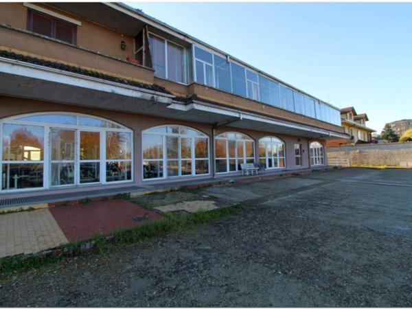 negozio in vendita a Vercelli