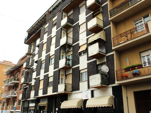 appartamento in vendita a Vercelli in zona Ospedale