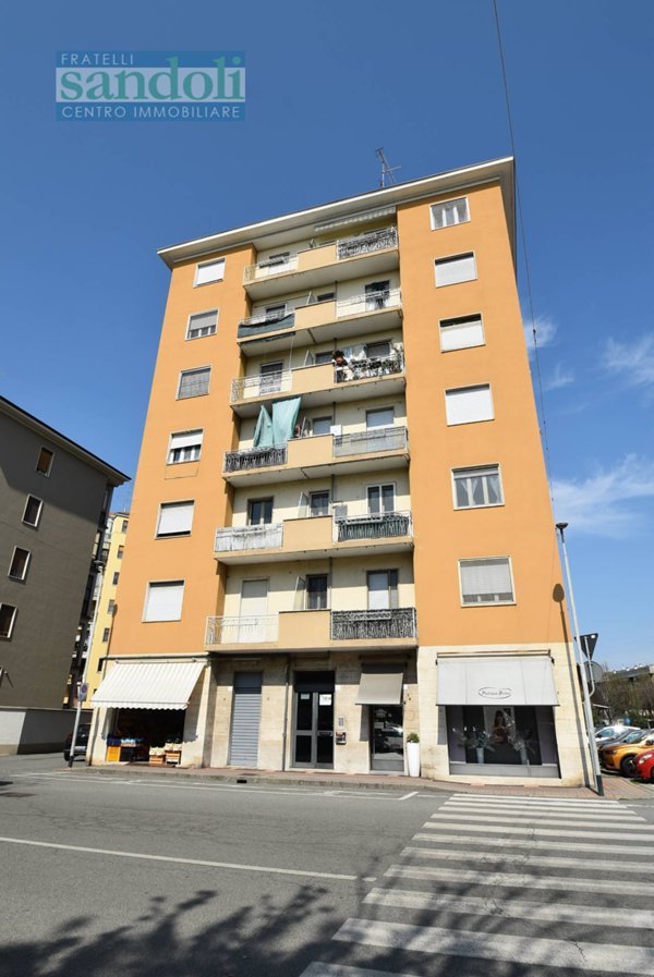 appartamento in vendita a Vercelli in zona Ospedale