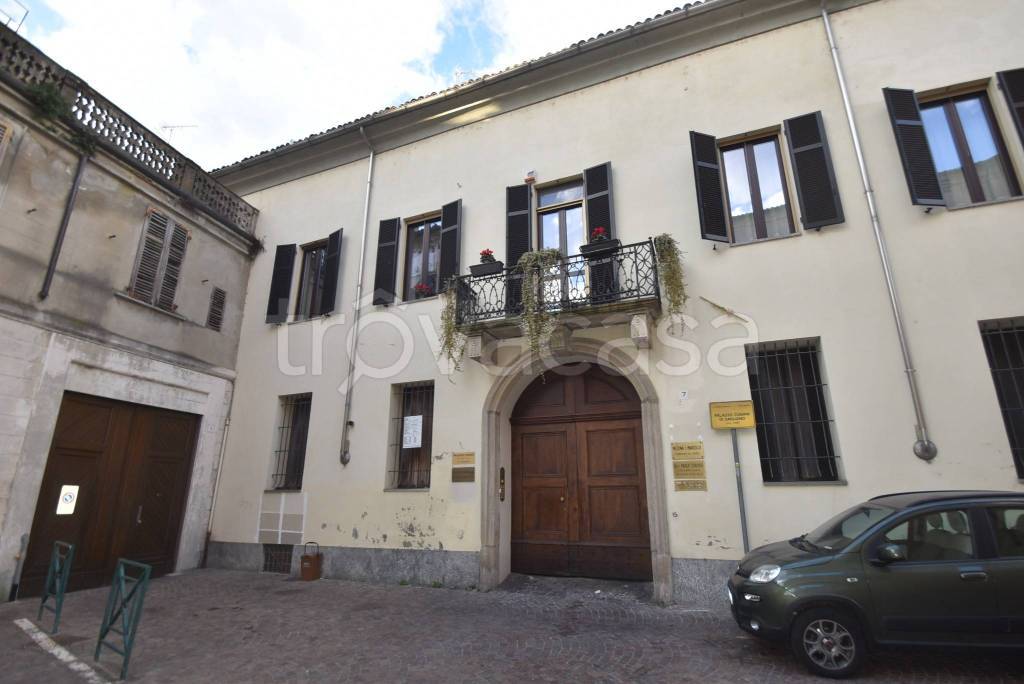 appartamento in vendita a Vercelli in zona Centro Città