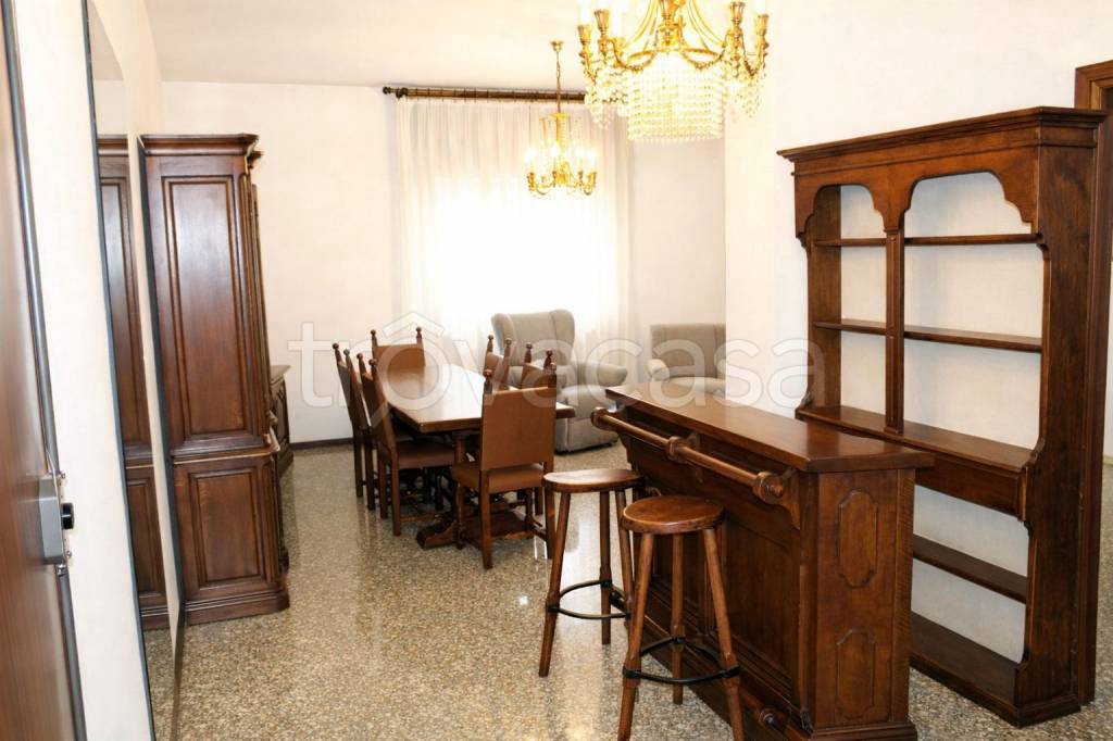 appartamento in vendita a Vercelli in zona Cappuccini