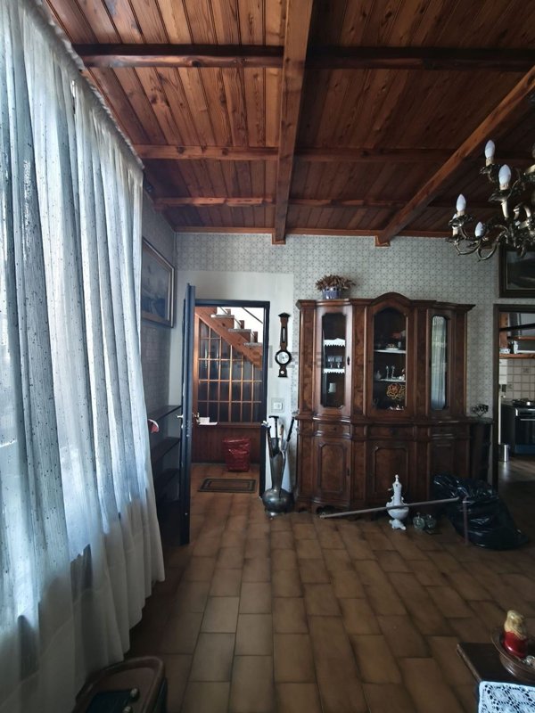 casa indipendente in vendita a Vercelli