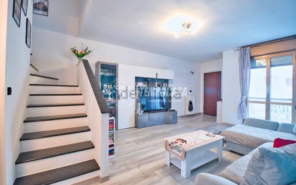 casa indipendente in vendita a Vercelli