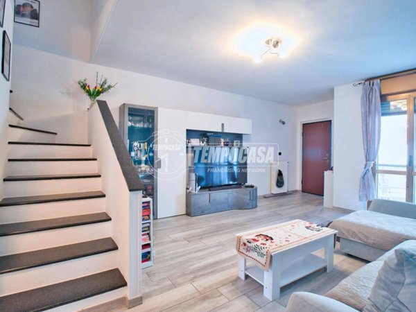 casa indipendente in vendita a Vercelli