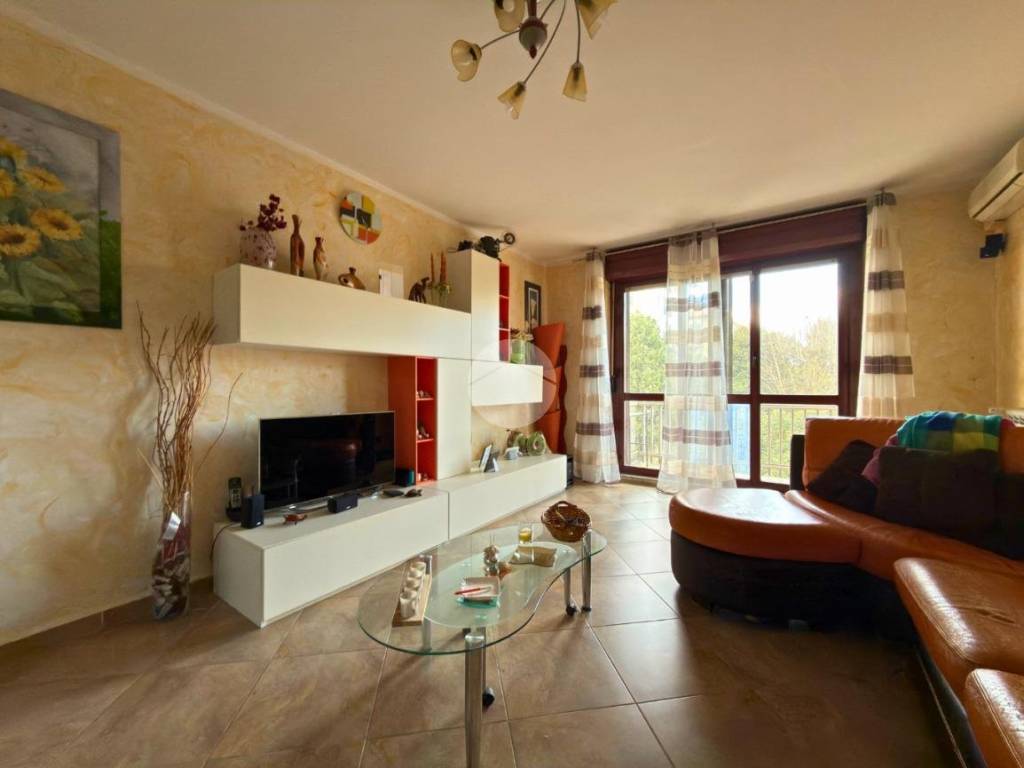 appartamento in vendita a Vercelli in zona Porta Torino