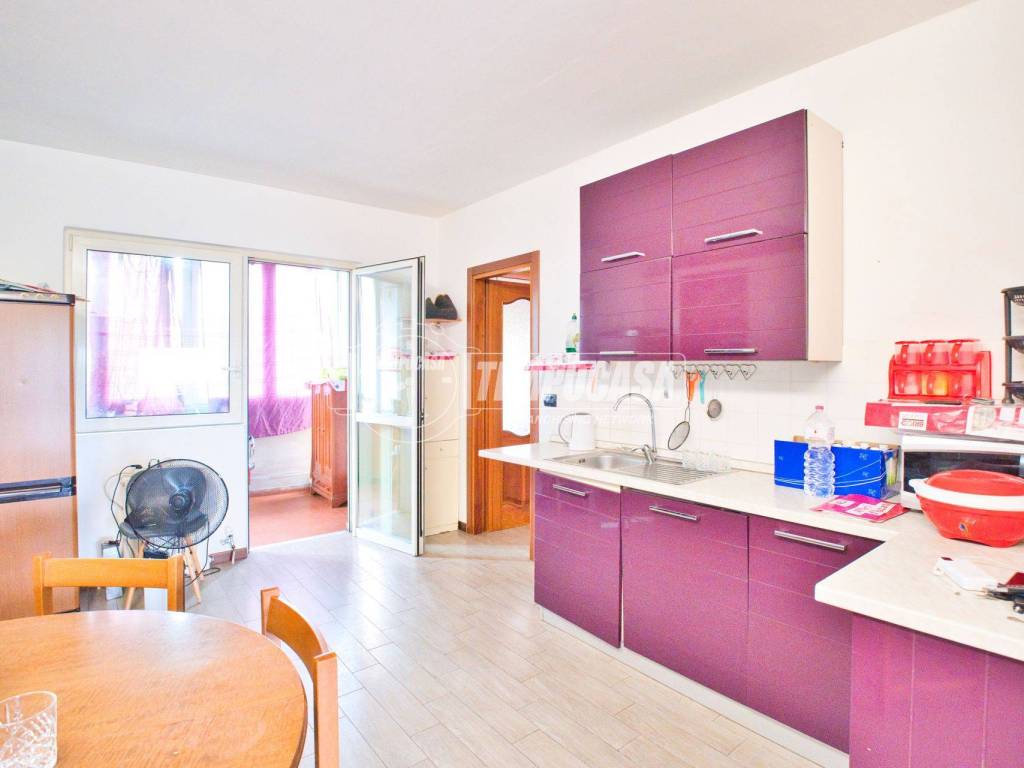 appartamento in vendita a Vercelli in zona Cappuccini