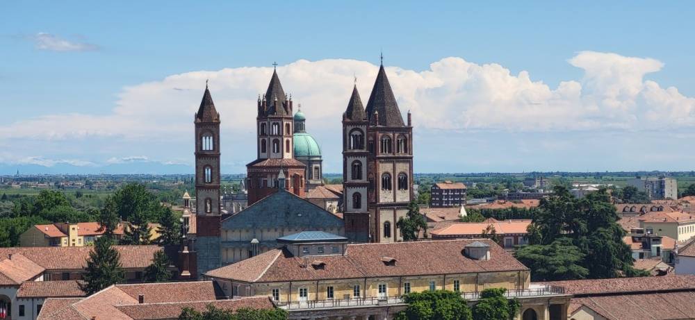 appartamento in vendita a Vercelli in zona Centro Città