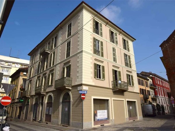 appartamento in vendita a Vercelli in zona Centro Città